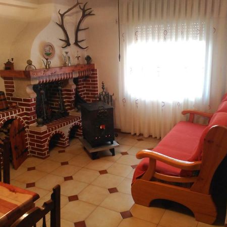 Casa Rosalia Apartman Bronchales Kültér fotó